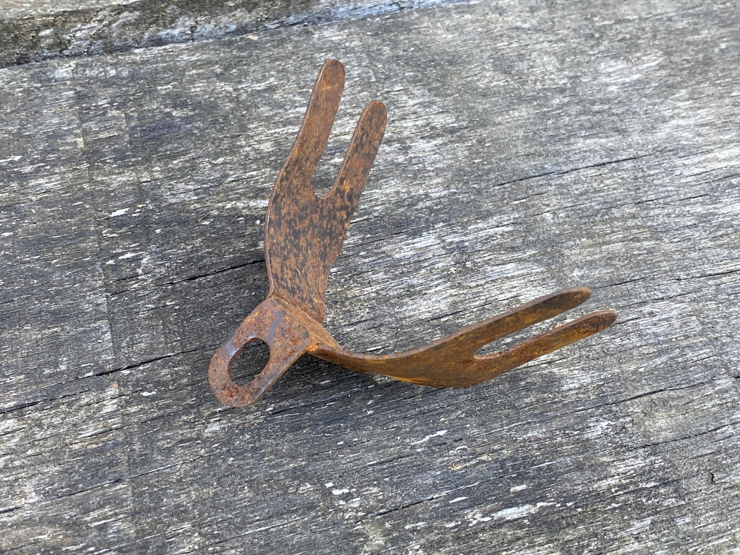 Raleigh Bicycle Mudguard Bridge - NOS - £3.50